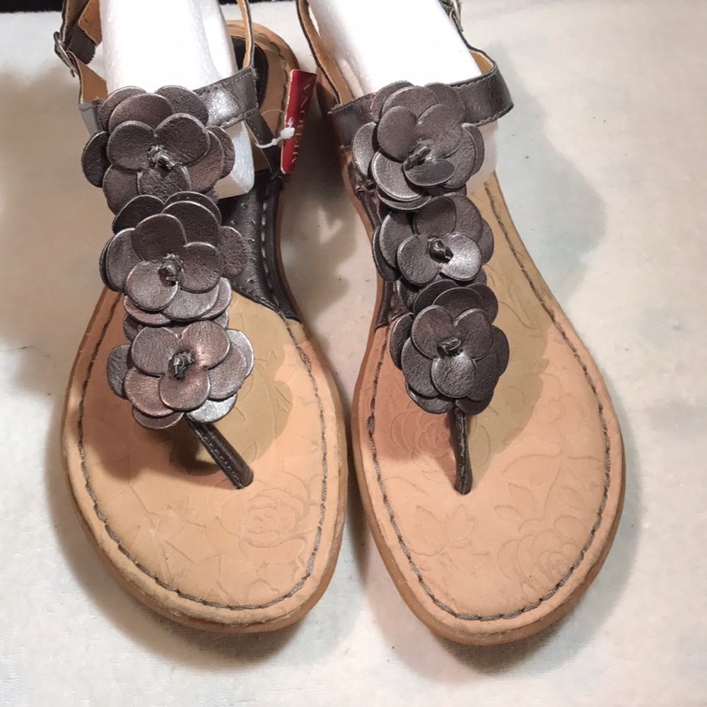 Flower sandals